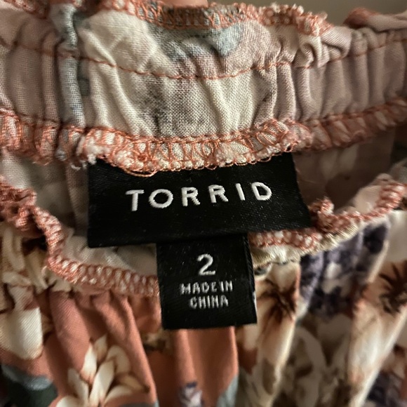 Torrid Floral Ruffle Dress in Pink and White - Picture 2 of 3